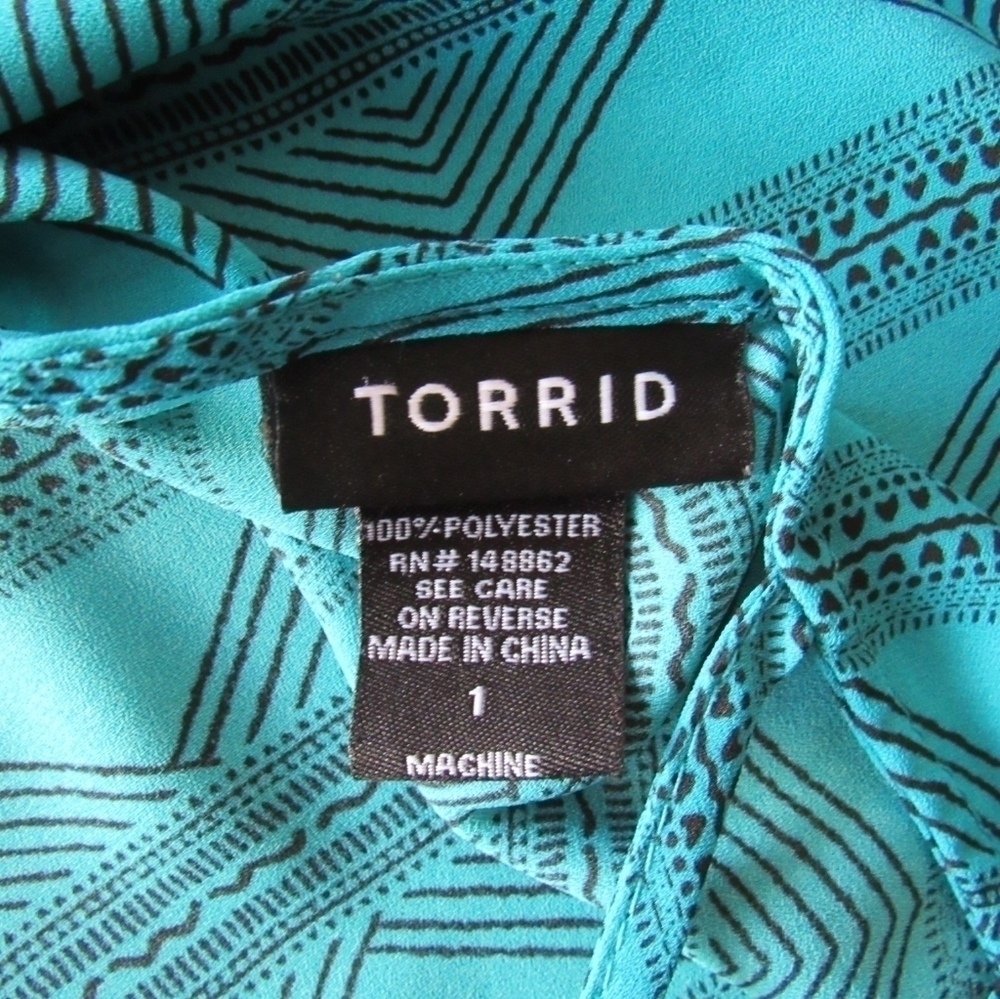 Torrid Split Back Top - Picture 7 of 7